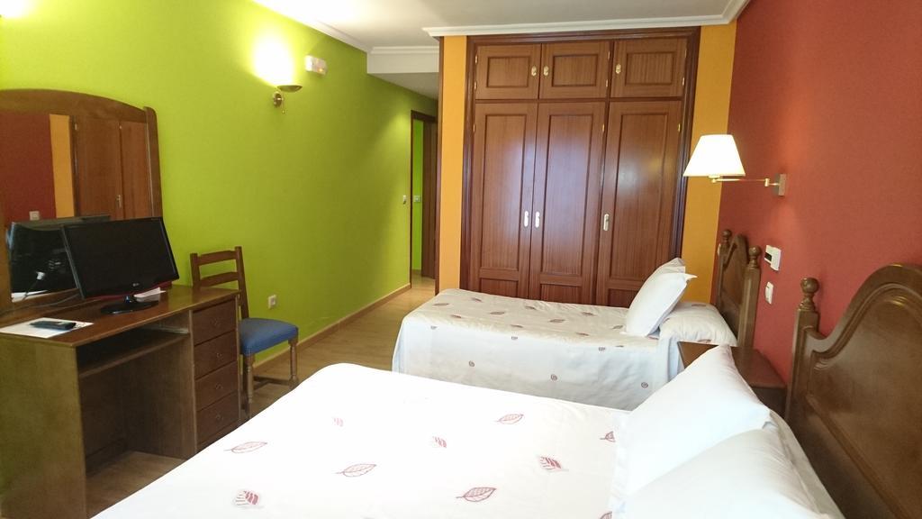 Hotel Tierra De Lobos Puebla de Sanabria Zewnętrze zdjęcie